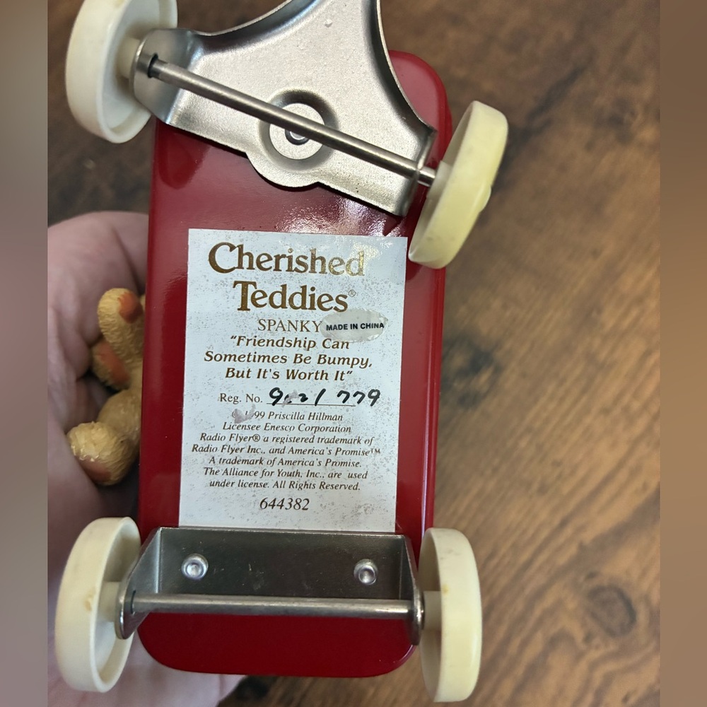 Cherished Teddies "America's Promise" Radio Flyer figurine - Picture 4 of 7